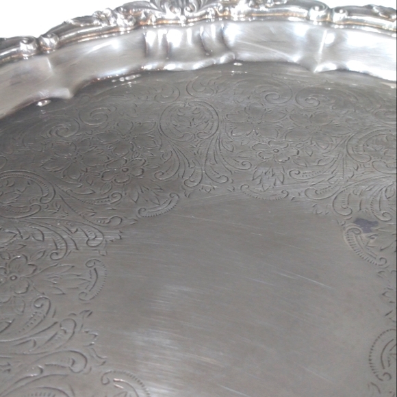 Vintage Chippendale Silverplate 12" Round Footed Platter Tray - Picture 3 of 8